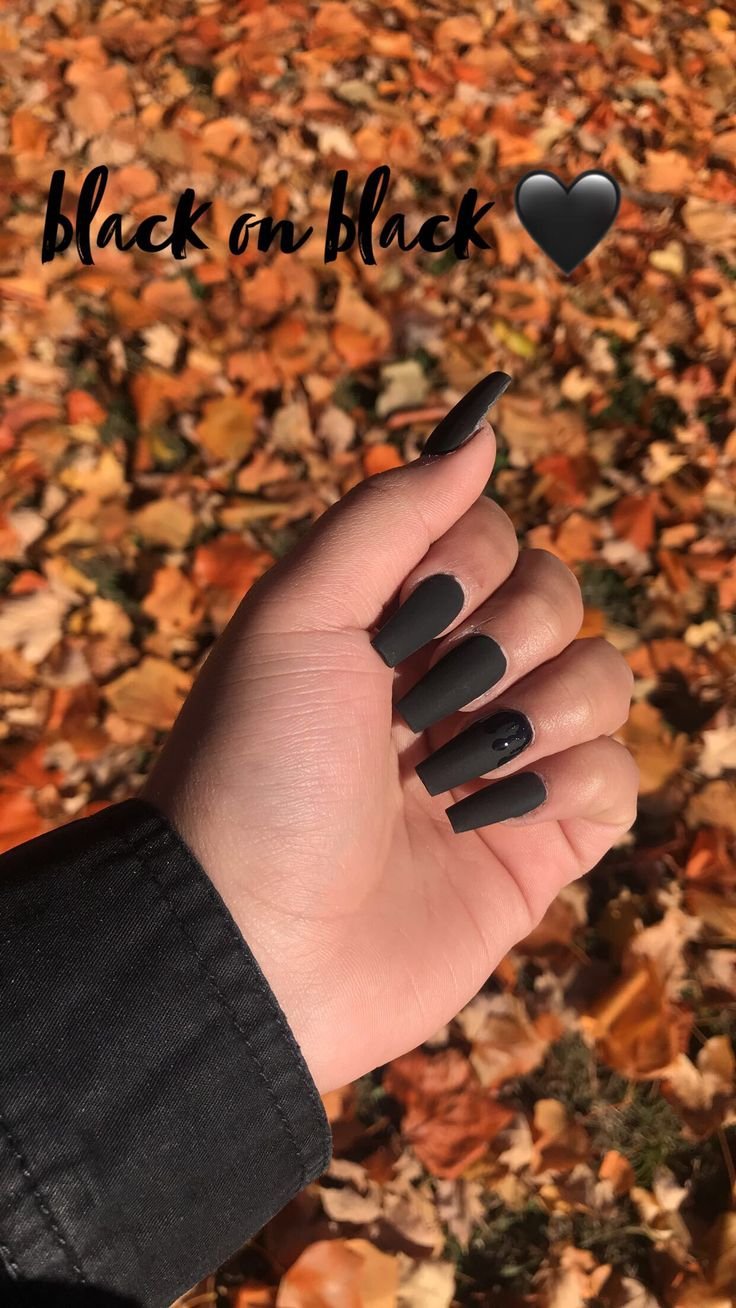 chrome fall nails 2026