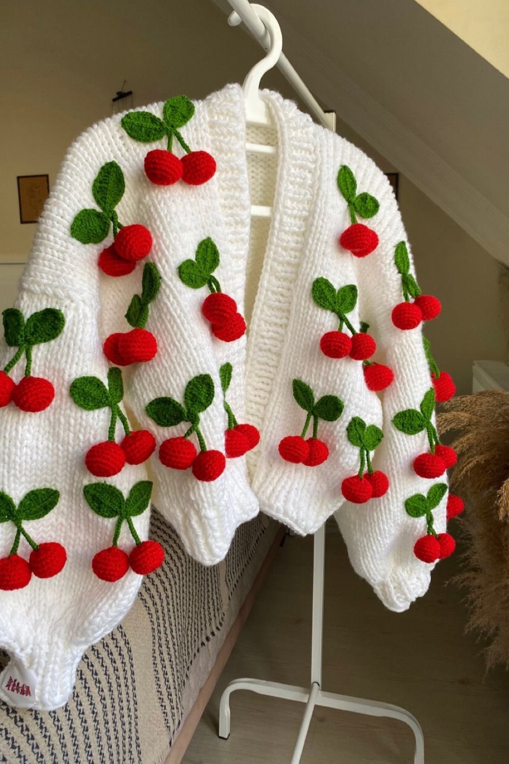 Crochet baby clothes patterns