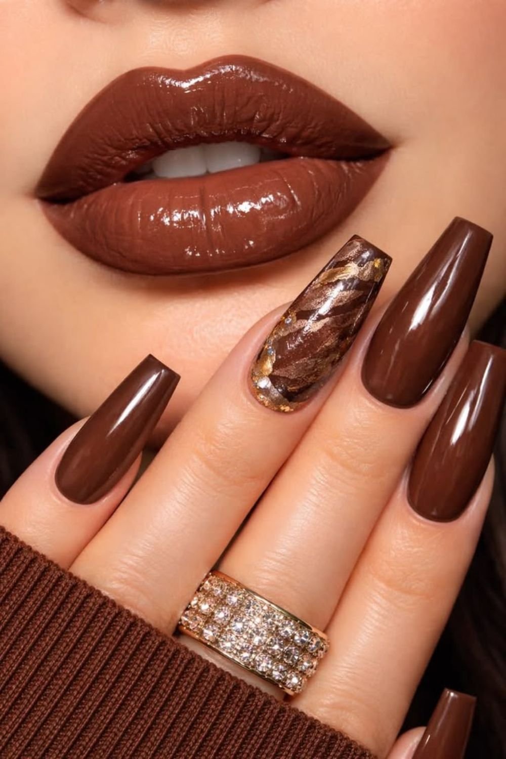 Nude and brown nails
